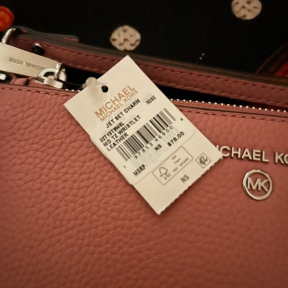 Michael Kors Leather Wristlet - Picture 1 of 4